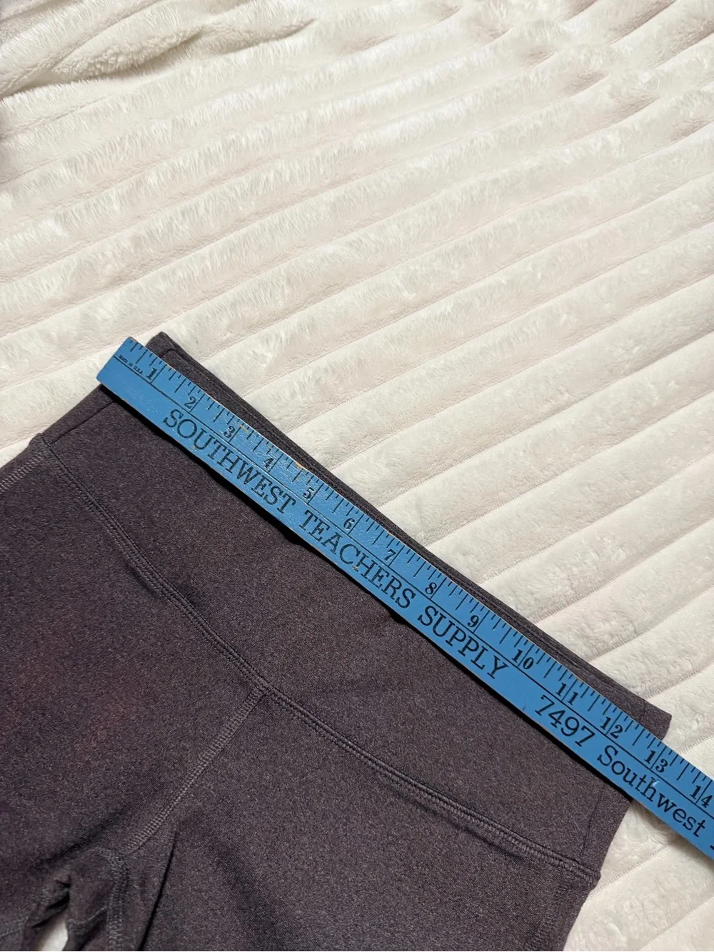 Alo Yoga Goddess Legging | Size Medium ?